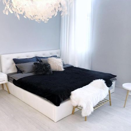 Затишна Квартира У Центрі Міста Elisium3 Kiev Eksteriør billede